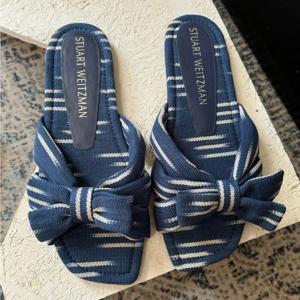 Stuart Weitzman woman’s slides - size 11.5 medium